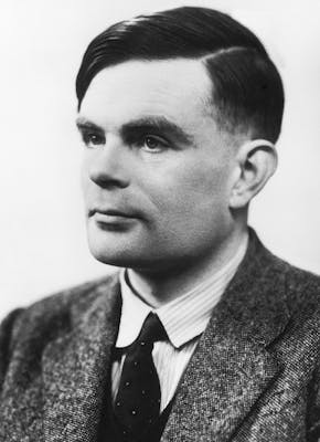 Een zwart-wit portret van wiskundige Alan Turing.
