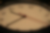 Een close-up van een klok.