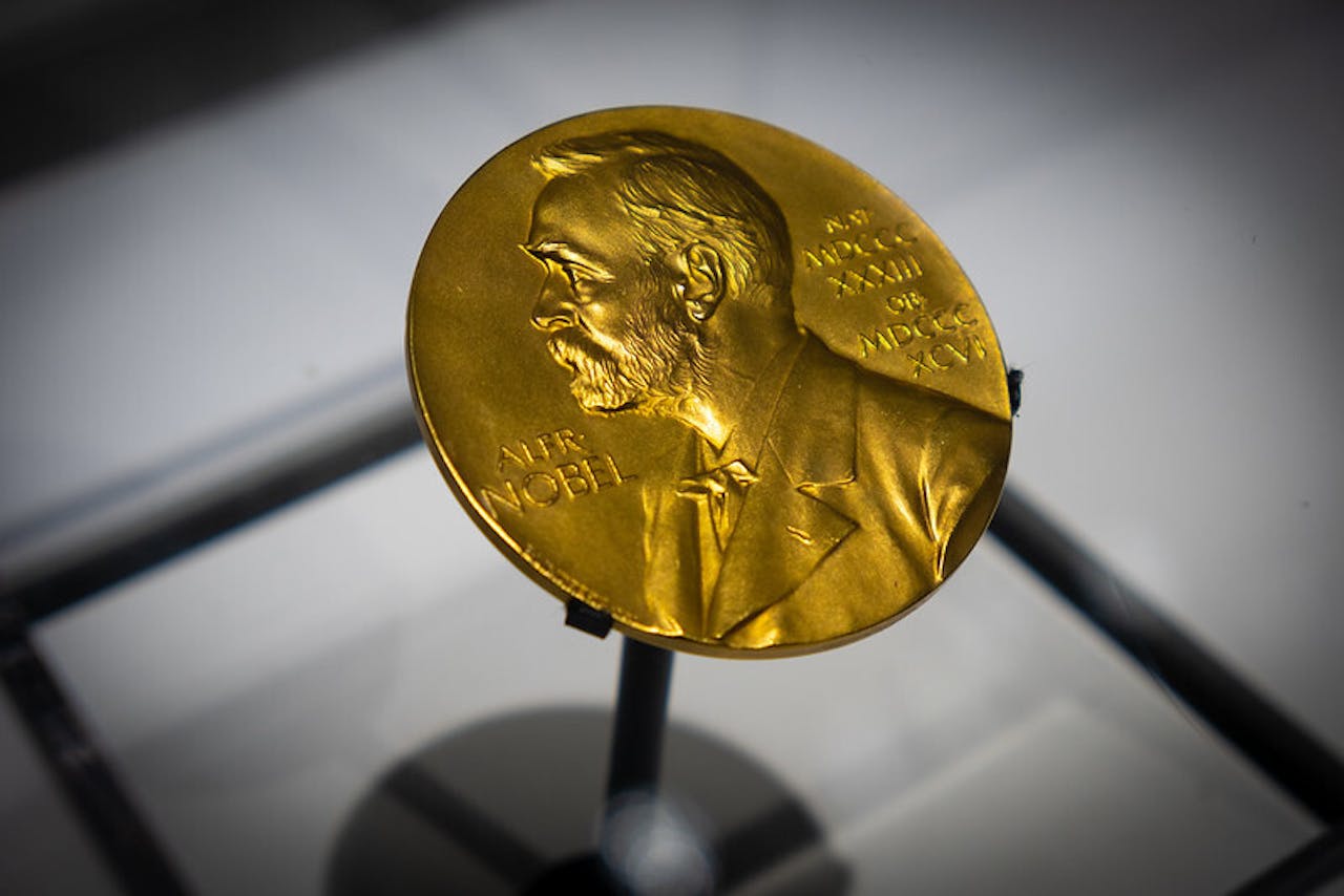 De gouden Nobelprijsmedaille