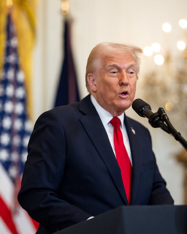 Donald Trump geeft een speech. Donald Trump geeft een speech.
