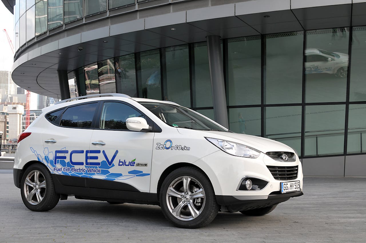 De aangepaste Hyundai ix35 is een waterstofauto.