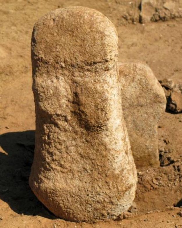 Een neolithisch beeldje, gevonden op Cyprus, vindplaats Ayia Varvara-Asprokremnos, 10,800 tot 10600 jaar oud. Antropomorf beeldje