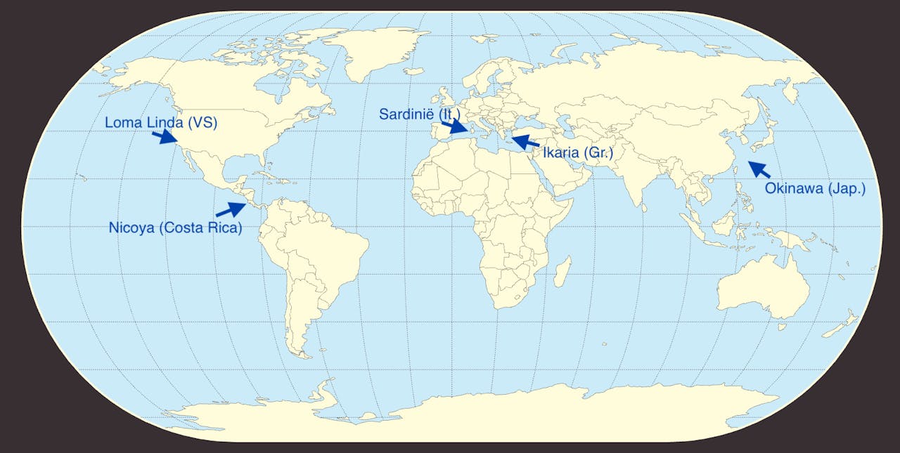 Wereldkaart met 5 zogenaamde blue zones: Loma Linda (VS), Nicoya (Costa Rica), Sardinië (Italië), Ikaria (Griekenland) en Okinawa (Japan).