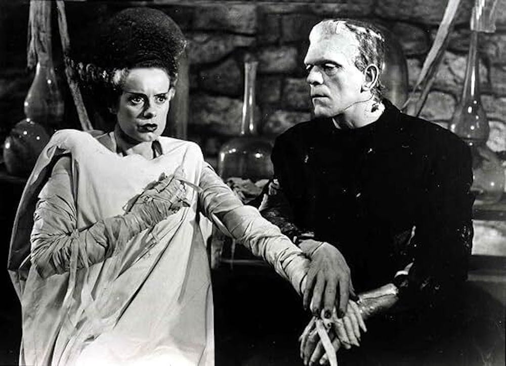<p>Filmstill uit The Bride of Frankenstein (1935) toont Frankenstein en zijn bruid.</p> Filmstill uit The Bride of Frankenstein (1935) toont Frankenstein en zijn bruid