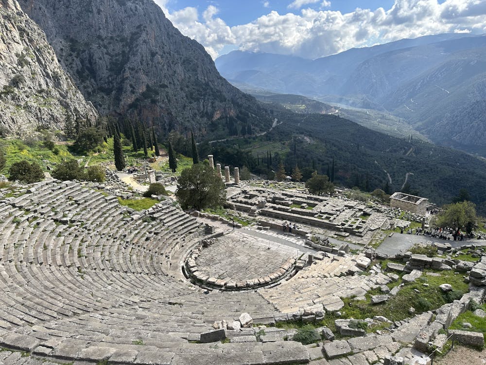 Delphi Delfi oud heiligdom in de oudheid Griekenland pythia orakel Apollo