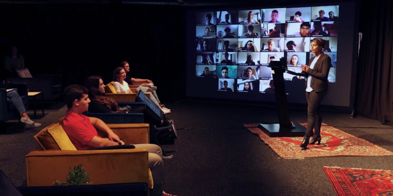 Het Hybrid Learning Theatre van de Universiteit van Amsterdam.