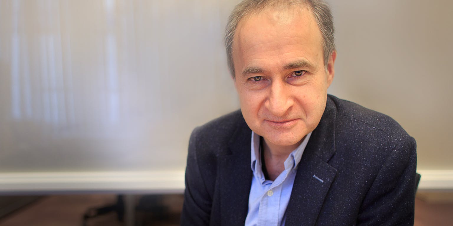 Een kleurenfoto van Psychiater Jim van Os.