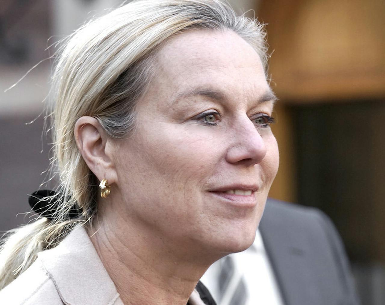 Een close-up foto van Sigrid Kaag.