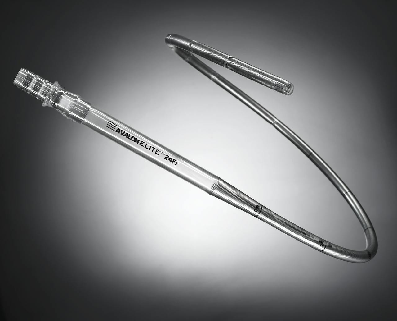 Infecties gerelateerd aan biomaterialen ontstaan sneller op tijdelijke implantaten, zoals deze katheter, dan op permanente implantaten zoals kunstheupen en -knieën.