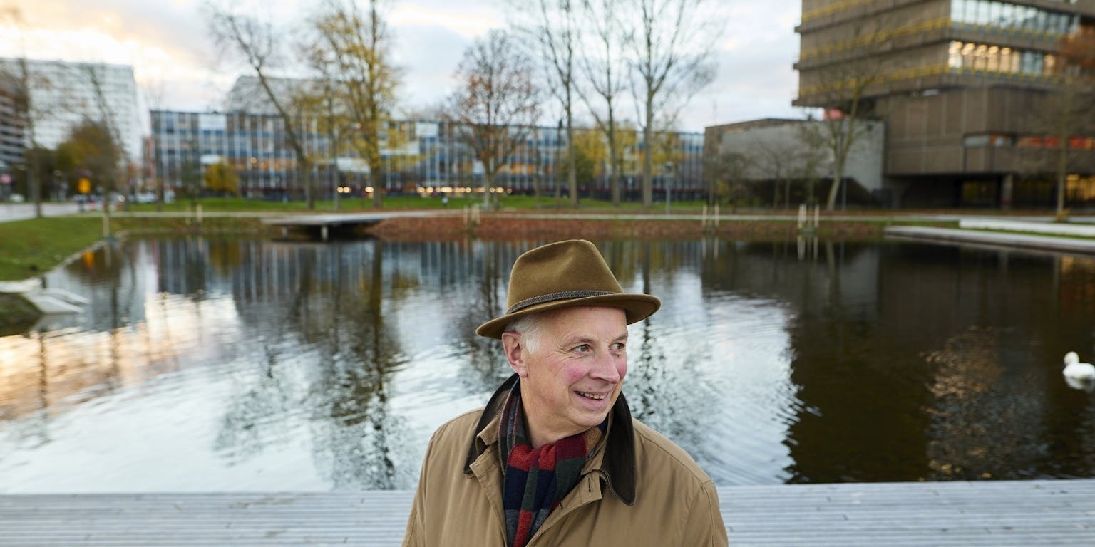 Een foto van auteur Kornelis Blok.