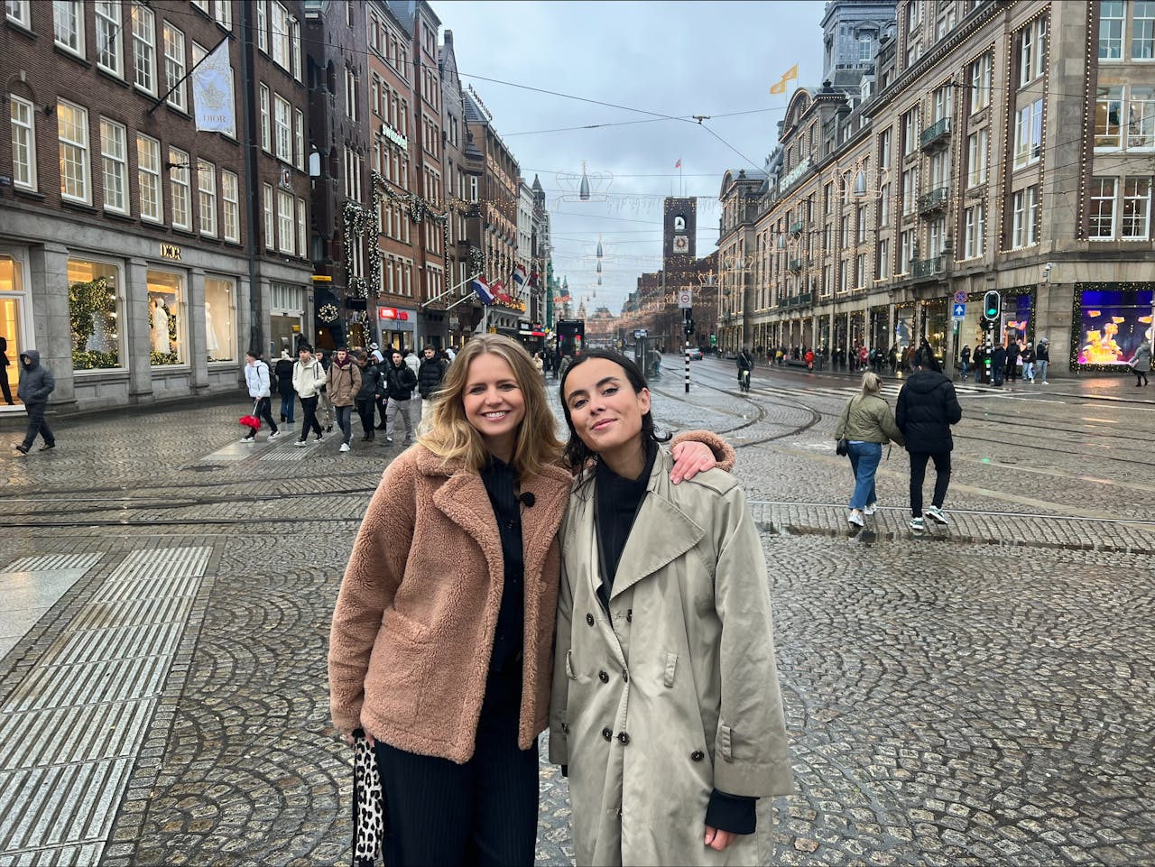 Ik met Nikki van het Jeugdjournaal.