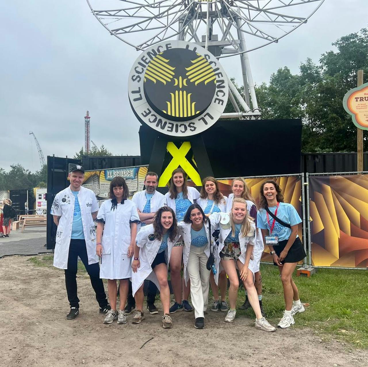Samen met ons team om onderzoek te doen tijdens Lowlands. Groep Muziek als medicijn op Lowlands Science