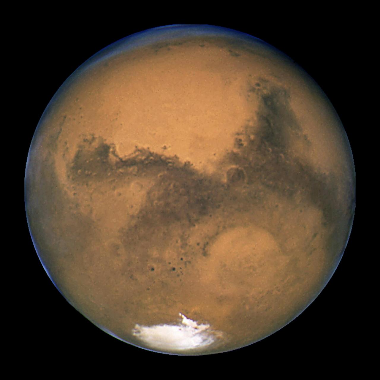 Een afbeelding van Mars. De opname is gemaakt door de Hubble telescoop in 2003.