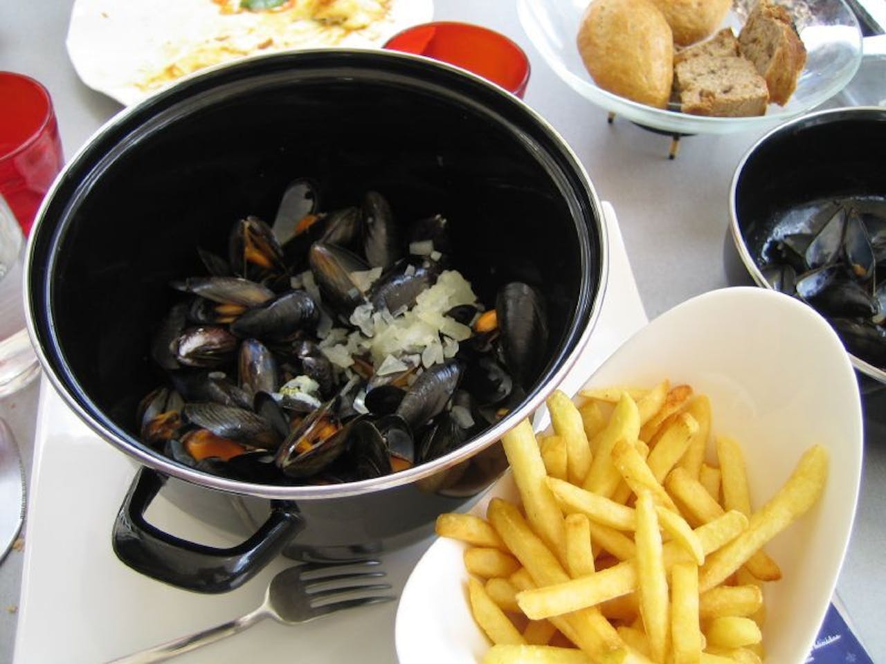 Populaire combinatie: mosselen met friet.