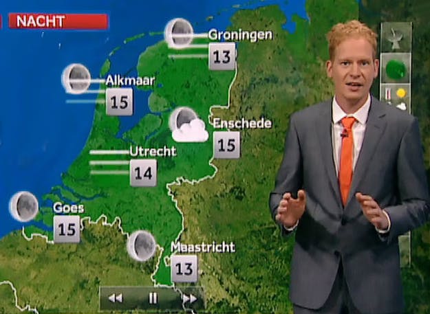 Voor velen een bekend gezicht van de TV: naast universitair docent aan de Universiteit Utrecht, is meteoroloog Peter Kuipers Munneke namelijk ook weerman bij de NOS. Weerman Peter Kuipers Munneke presenteert de weersverwachting op TV