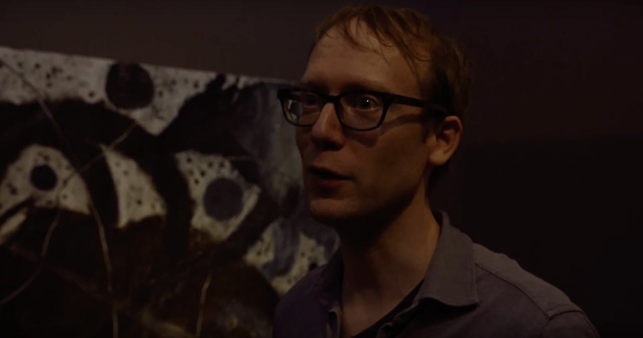 Floris de Lange vertelt in The Prediction Machine hoe de hallucinaties en angsten van psychiatrische patiënten terug is te zien is de kunst die hangt in het Museum Dr. Guislain in Gent.