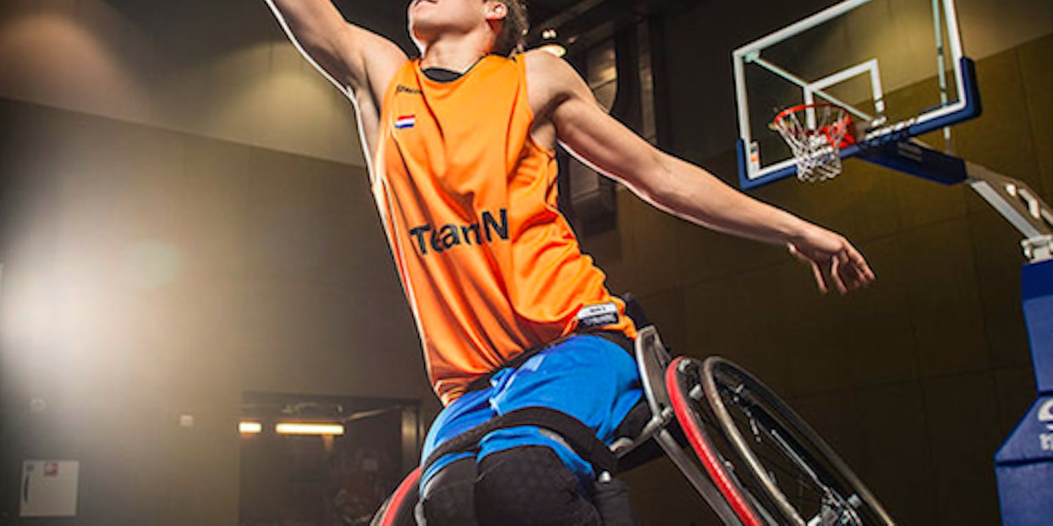 Bo Kramer, een rolstoelbasketballer van TeamNL.