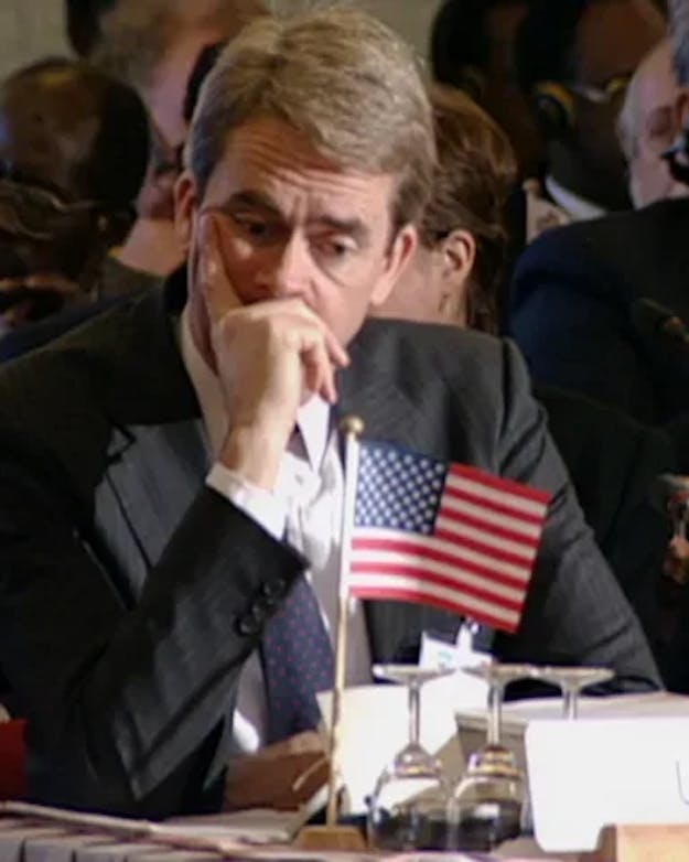 William K. Reilly op archiefmateriaal in The White House Effect