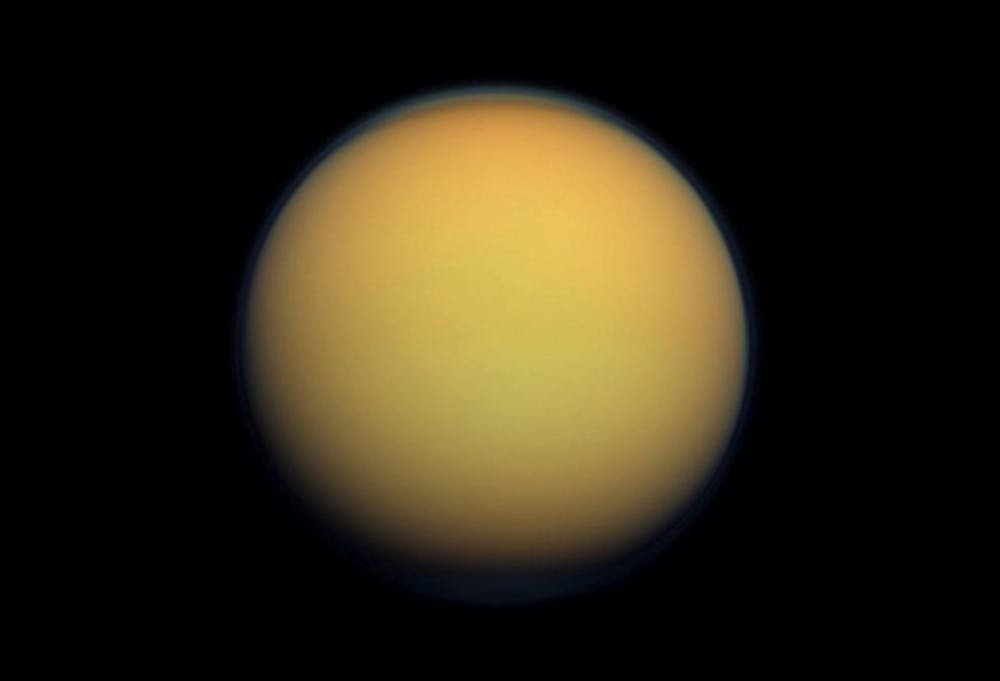 <p>Saturnusmaan Titan.</p>