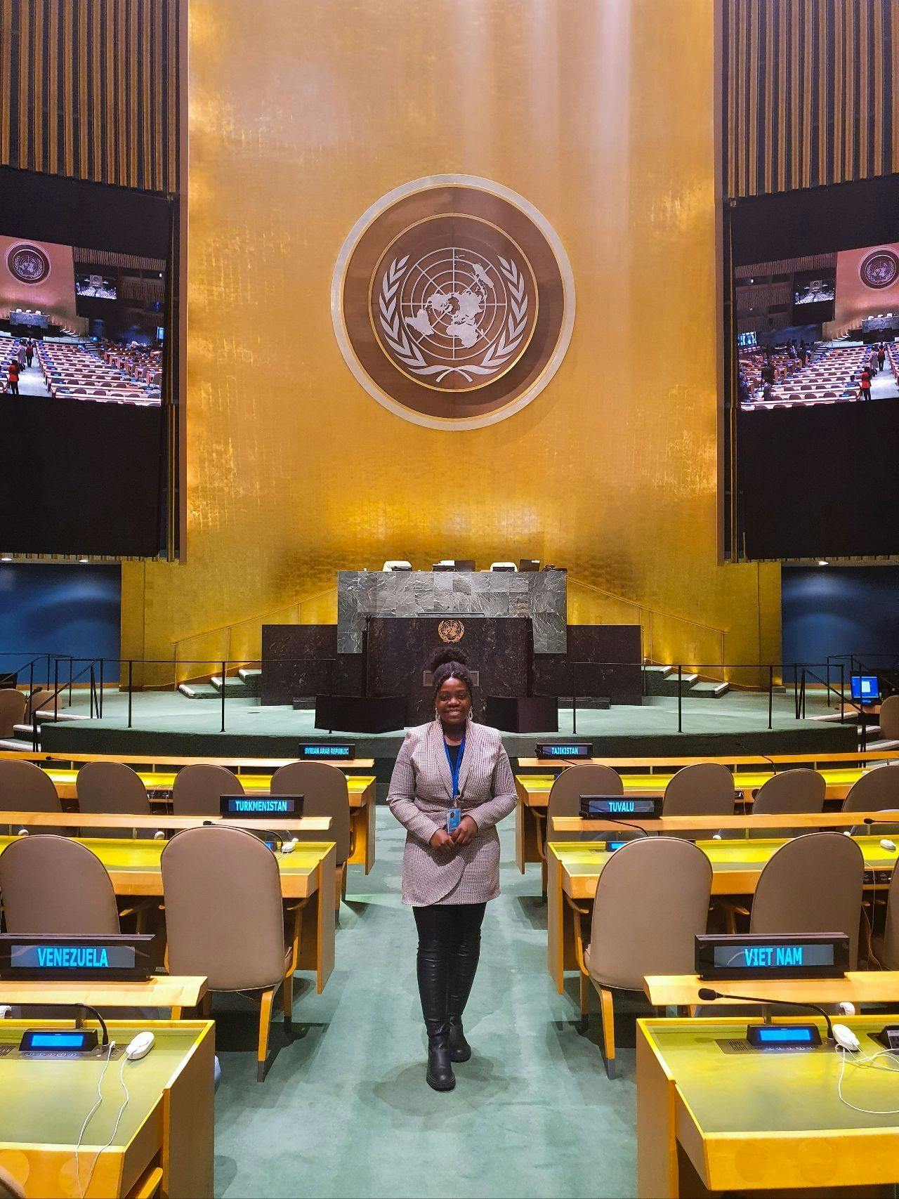 Nozizwe Dube (gespecialiseerd in internationaal en Europees recht) bij de VN in New York.