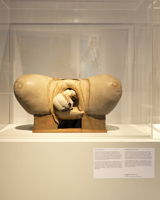 Tentoonstelling Vrouwen als technologie in het Design Museum in Den Bosch Tentoonstelling Vrouwen als technologie in het Design Museum in Den Bosch