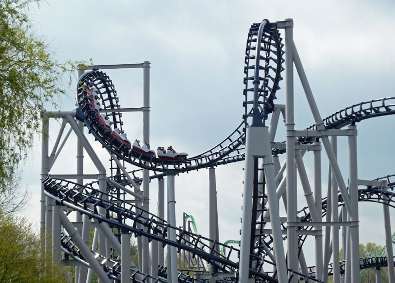 Een foto van de Xpress achtbaan in Walibi Holland.