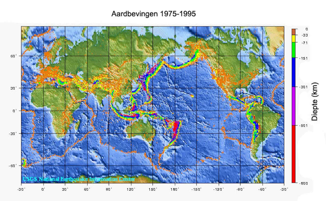 Een kaart over aardbevingen tussen 1975 en 1995. De diepte wordt aangegeven in kilometers.