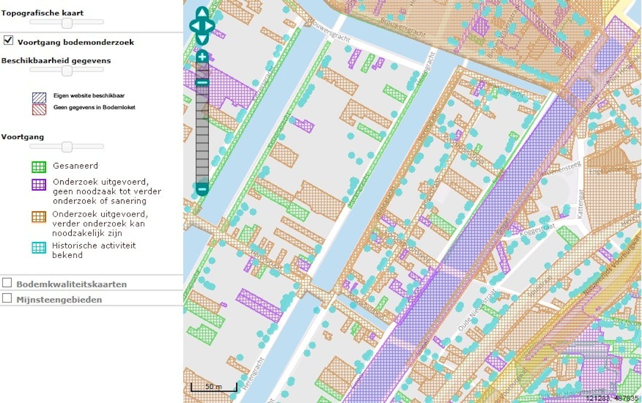 Afbeelding uit het Bodemloket: het centrum van Amsterdam met v.l.n.r. Keizersgracht, Herengracht en een gearceerde Singel. Door op de gearceerde locatie te klikken, komen (historische) bronnen naar boven. De oorspronkelijke bronnen moeten via de betrokken overheidsinstelling worden opgevraagd en zijn dus niet digitaal aanwezig in www.bodemloket.nl.