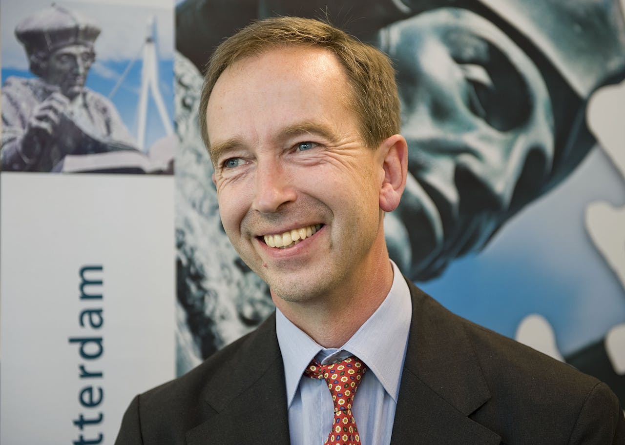 Casper de Vries. Portretfoto van Casper de Vries.