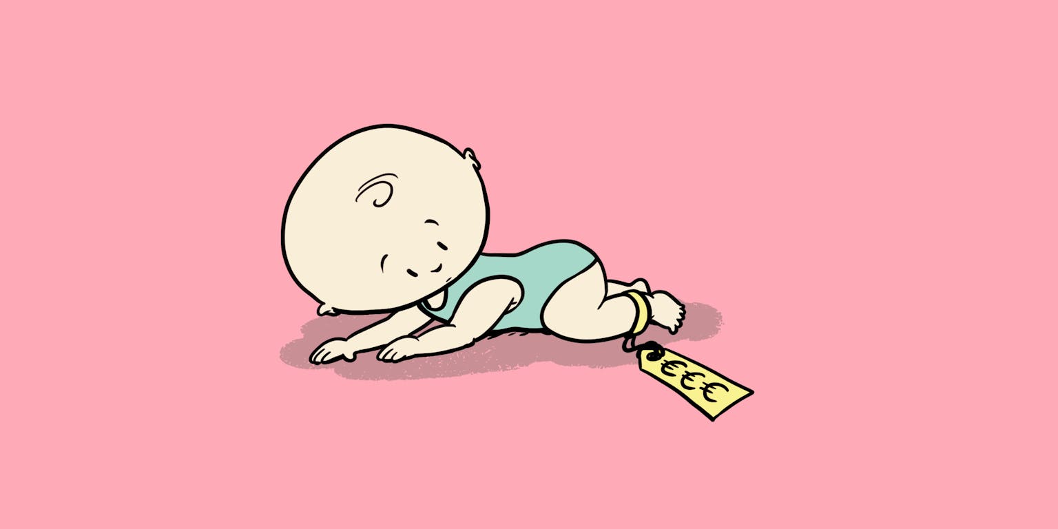 Baby met prijskaartje aan voet