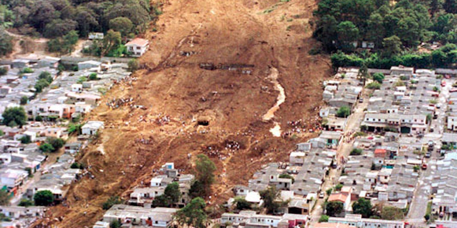 Een foto van de aardbeving in El Salvador.