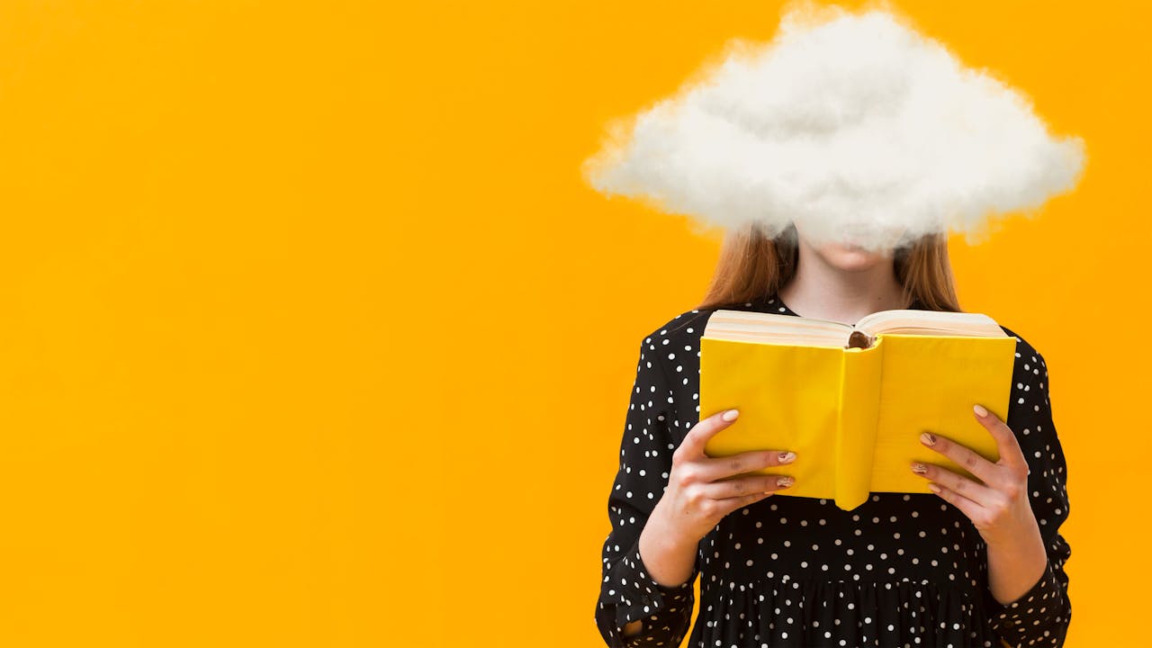 Het gevaar van filosofieonderwijs bestaat erin dat je als student je zekerheden op het spel zet. Jonge vrouw leest een boek met haar hoofd letterlijk in de wolken