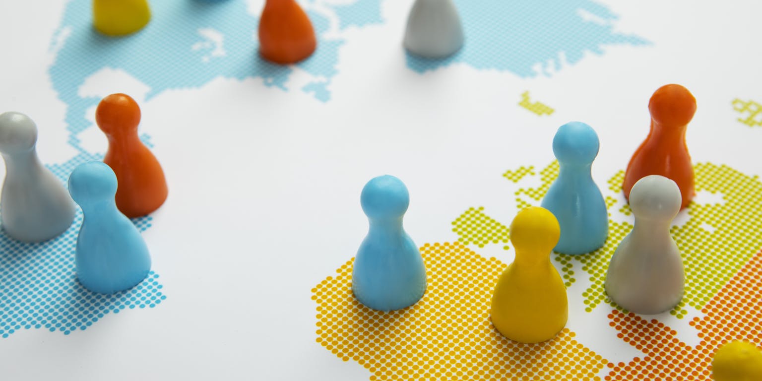 Mensen op de wereldkaart