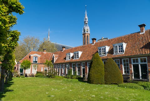 In het Sint Anthony Gasthuis in Leeuwarden wonen ouderen in zogenaamde 'geclusterde woningen'. Het Sint Anthony Gasthuis in Leeuwarden