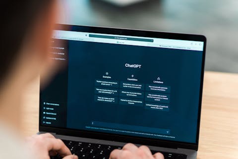 De teksten van ChatGPT zijn een reflectie van wat mensen schrijven.