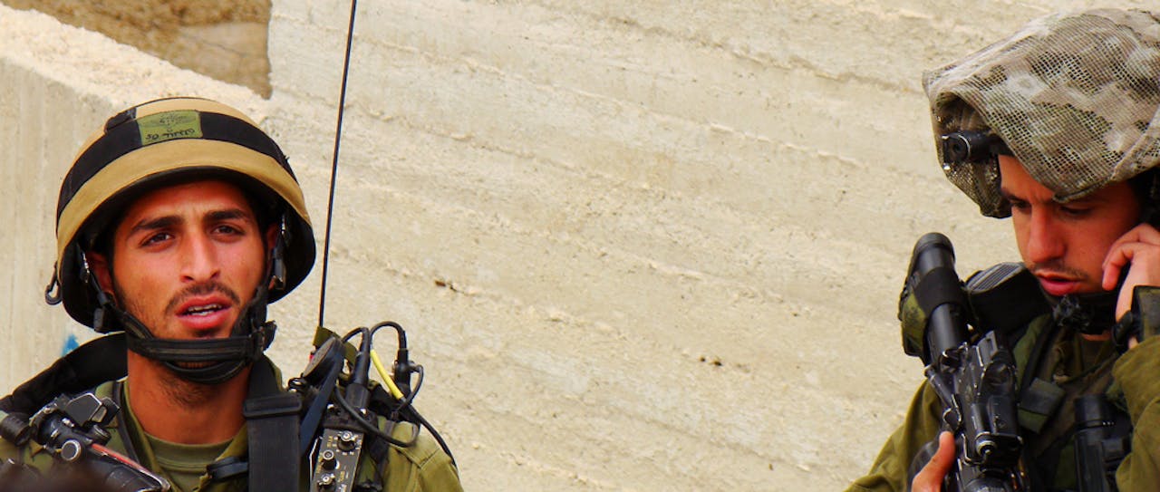 Soldaten uit het Israëlische leger in Hebron. Grassiani interviewde Israëlische soldaten om erachter te komen hoe zij hun diensttijd ervaren.