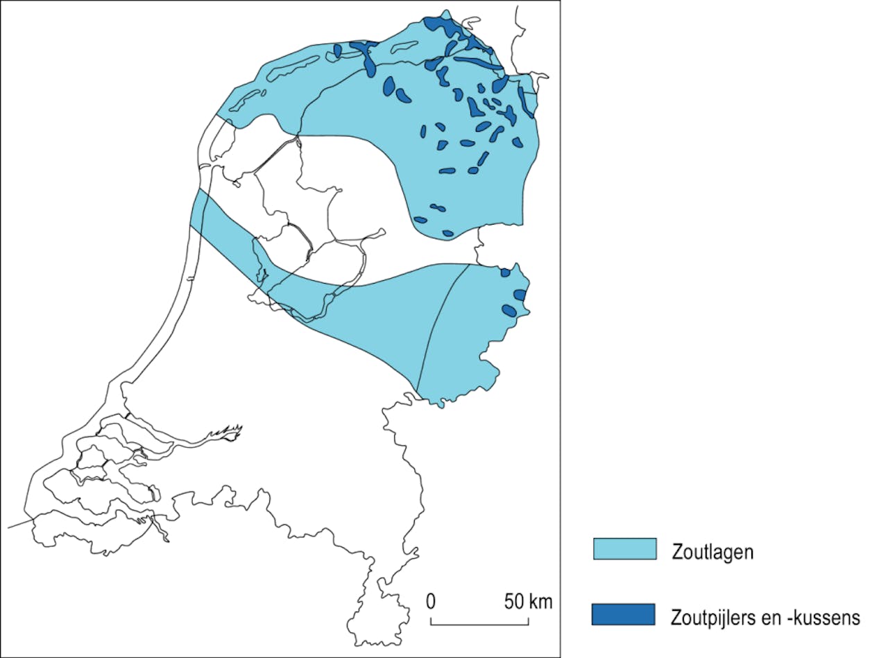 Een kaart van Nederland met een weergave van zoutlagen, zoutpijlers en -kussens.